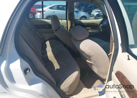 2006 Mercury Grand Marquis Gs z USA, uszkodzony, nr VIN 2MEFM74V46X620565